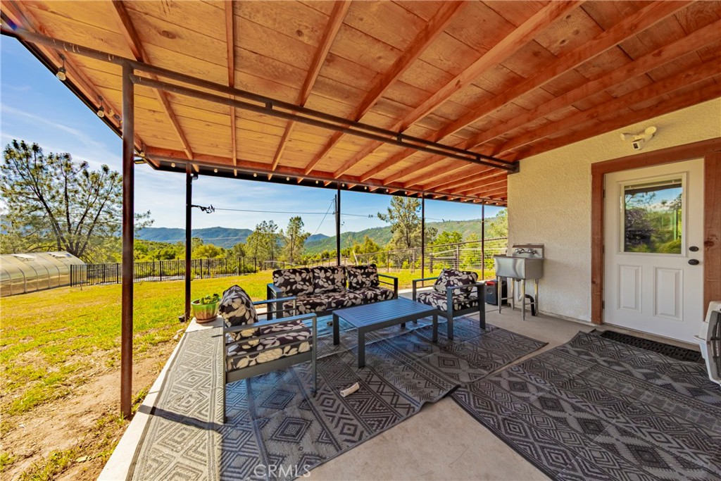43980 Highway 49, Ahwahnee, CA 93601