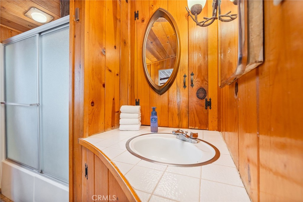 39173 Ski Slope, Bass Lake, CA 93604