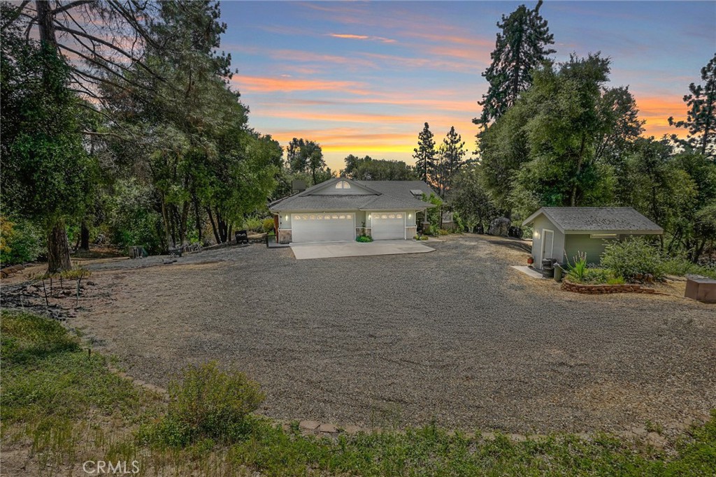 44550 Windsong Way, Ahwahnee, CA 93601