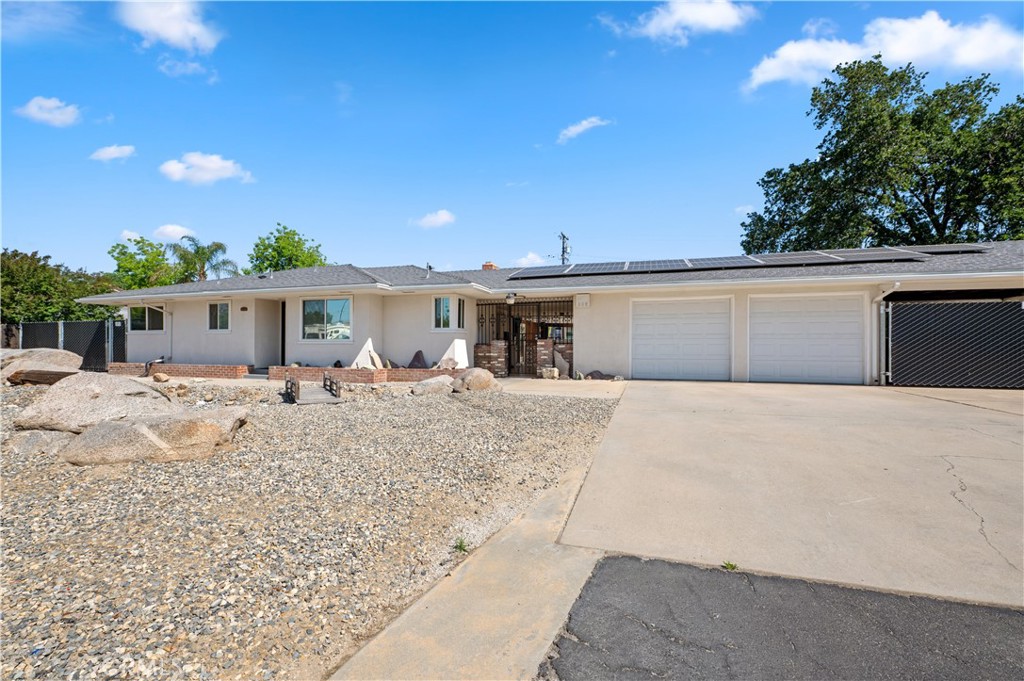 5431 E Indianapolis, Fresno, CA 93727