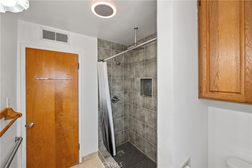 5431 E Indianapolis, Fresno, CA 93727