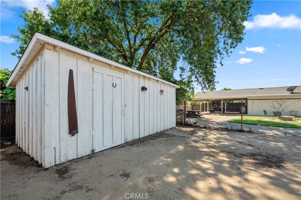 5431 E Indianapolis, Fresno, CA 93727