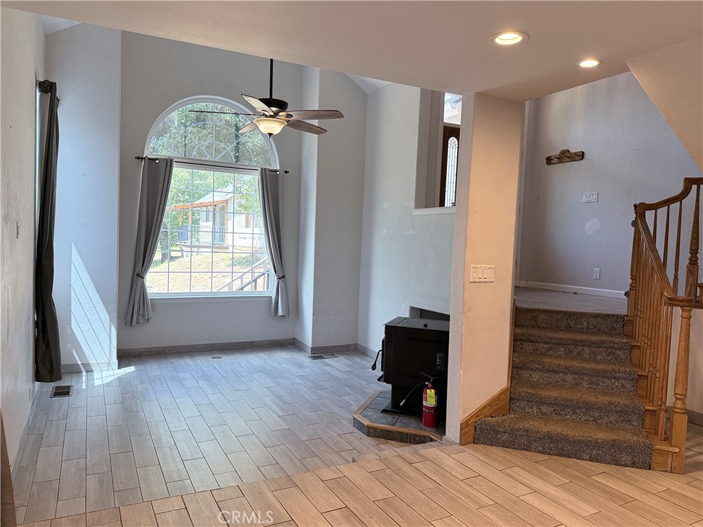 34914 Sneezeweed Ln, North Fork, CA 93643