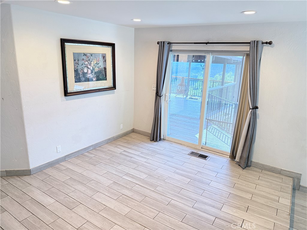 34914 Sneezeweed Ln, North Fork, CA 93643