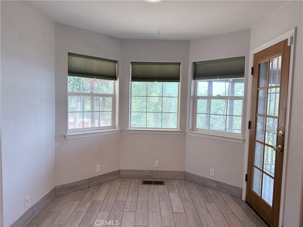 34914 Sneezeweed Ln, North Fork, CA 93643
