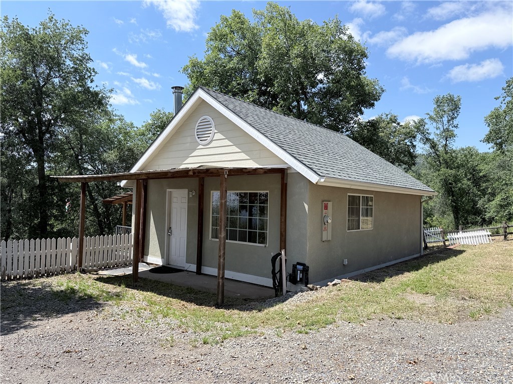34914 Sneezeweed Ln, North Fork, CA 93643