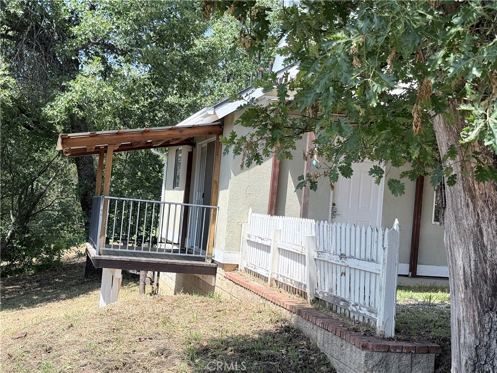 34914 Sneezeweed Ln, North Fork, CA 93643