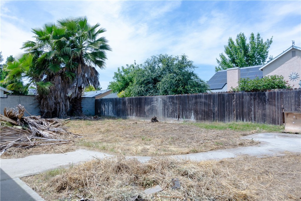 5430 W Fedora, Fresno, CA 93722