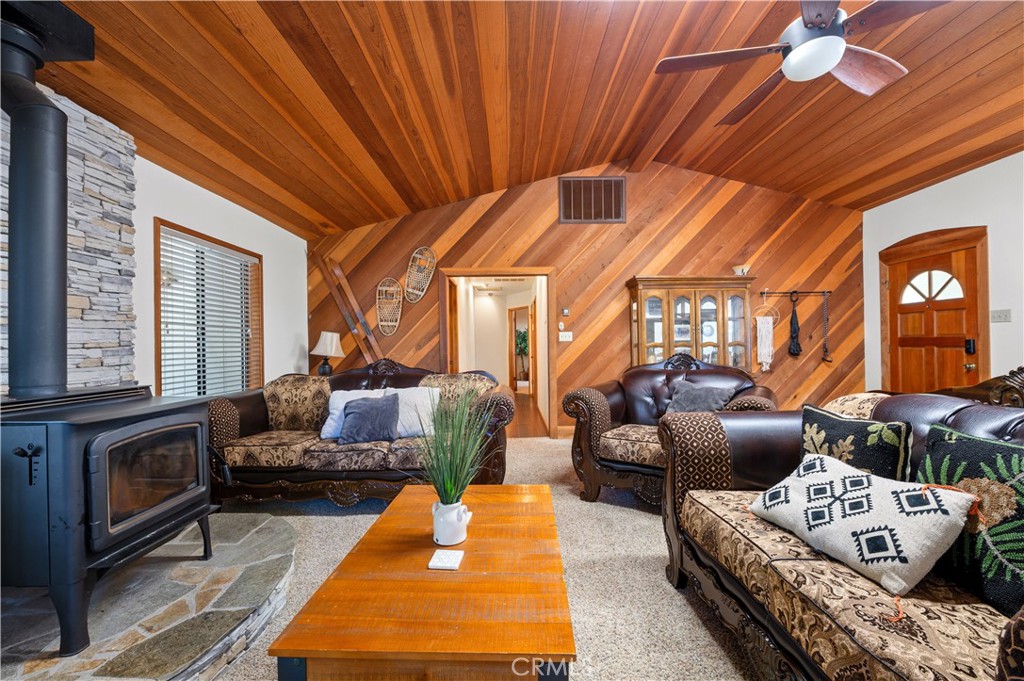 40971 Woodridge, Shaver Lake, CA 93664