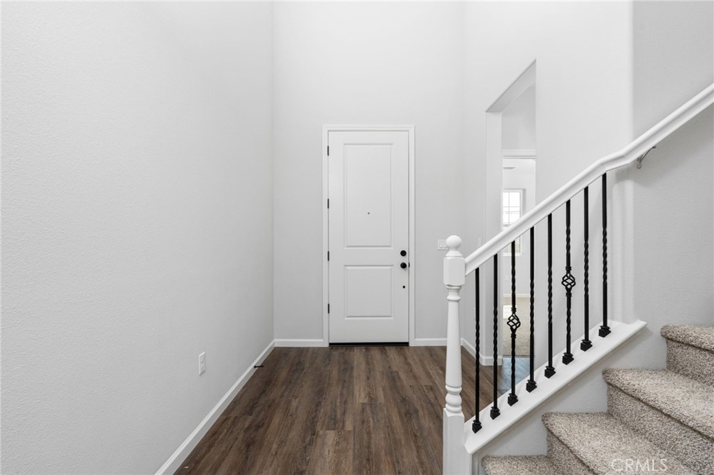 1266 S Talus Way, Madera, CA 93636