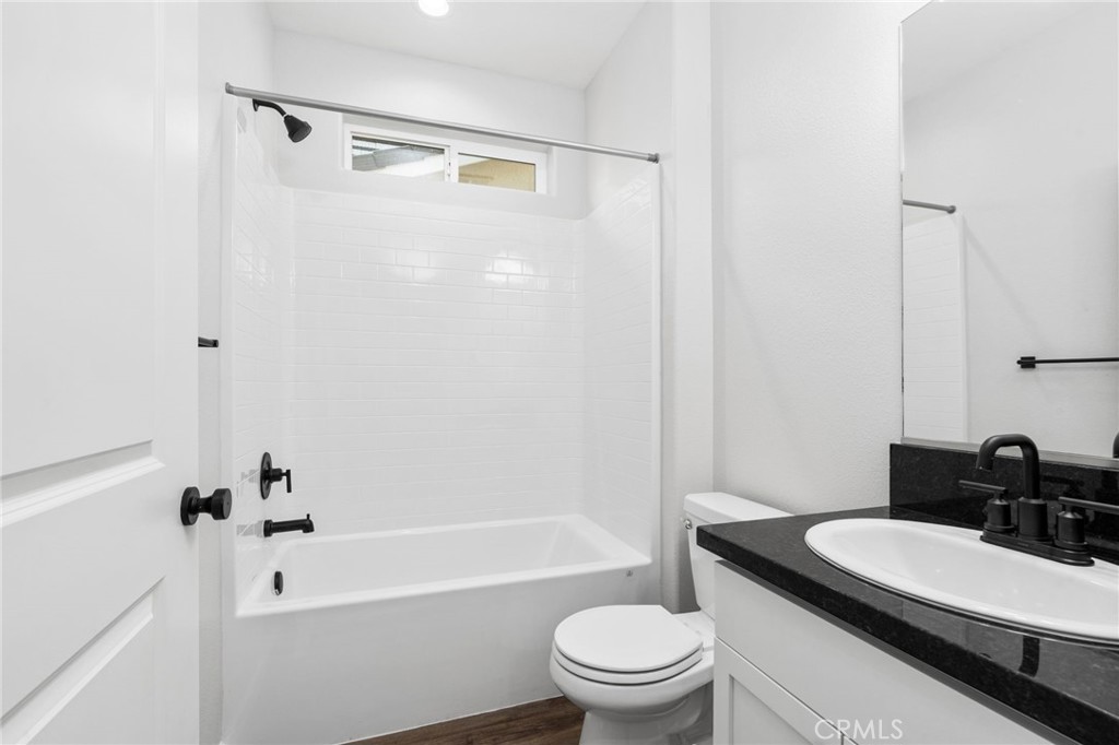 1266 S Talus Way, Madera, CA 93636