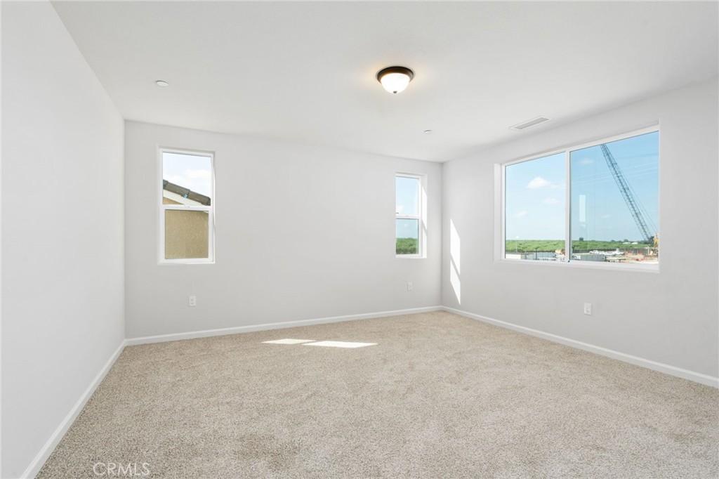 1266 S Talus Way, Madera, CA 93636