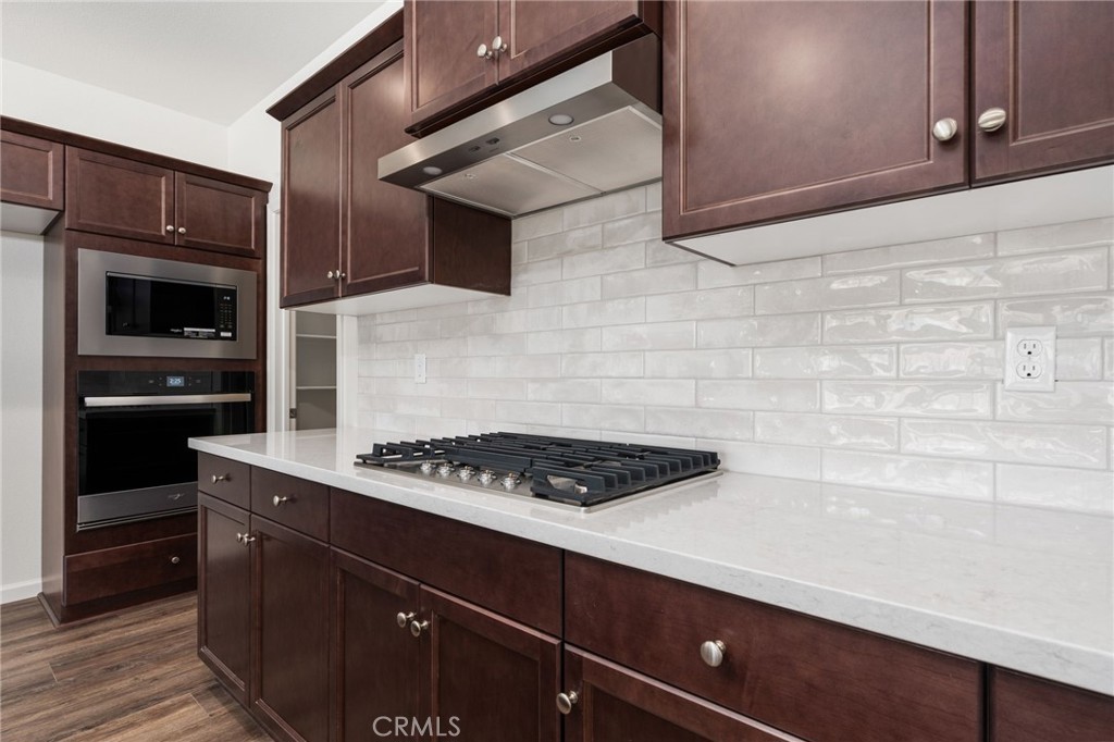 1189 W Magnolia Ct, Madera, CA 93636