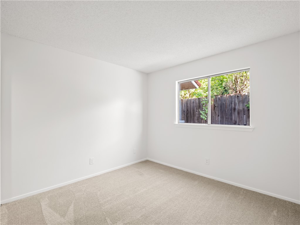 1631 E Deyoung, Fresno, CA 93720