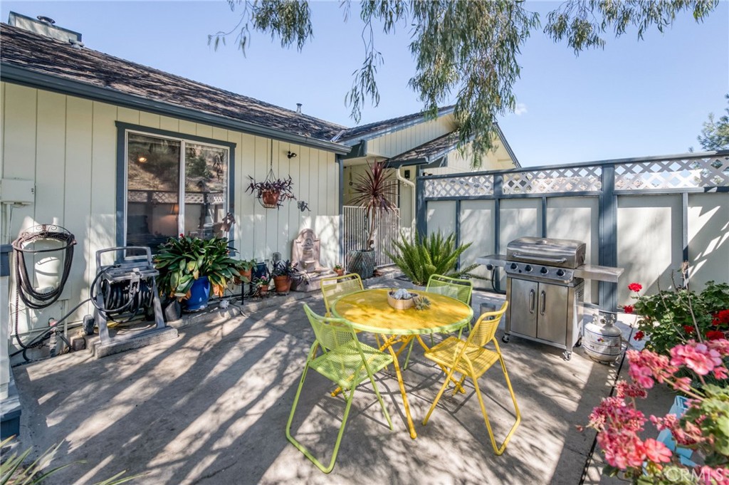 28037 Sky Harbour, Friant, CA 93626