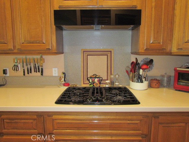1072 Rorden Ave, Selma, CA 93662