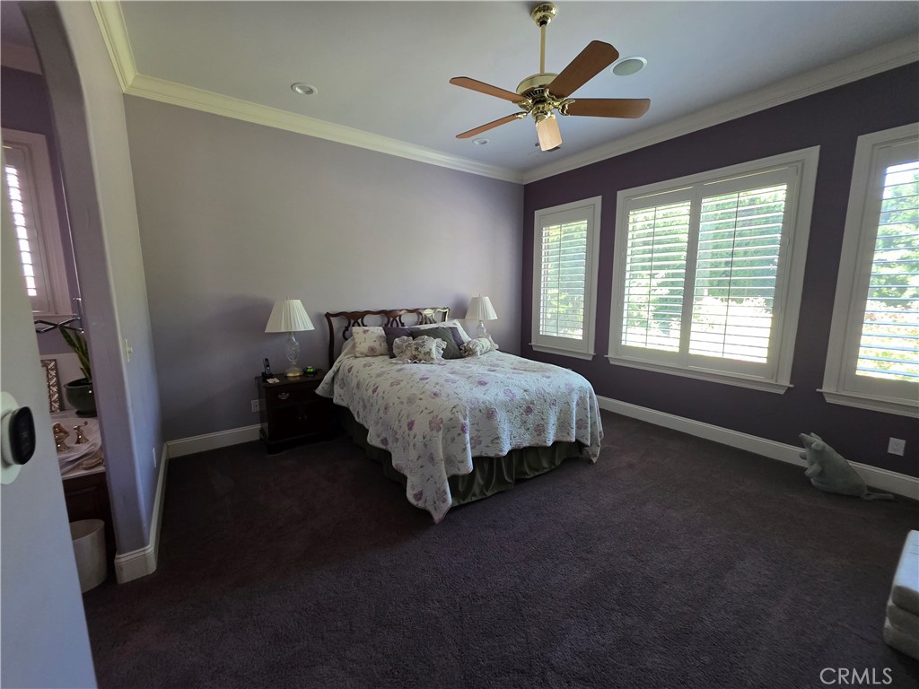 1072 Rorden Ave, Selma, CA 93662