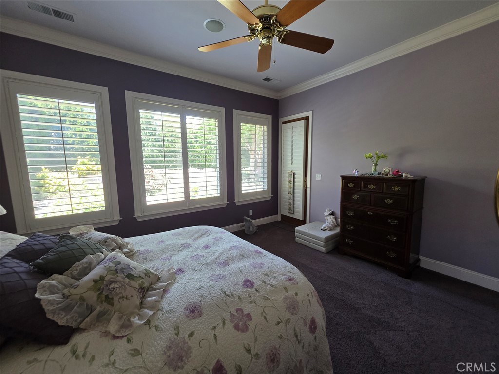 1072 Rorden Ave, Selma, CA 93662