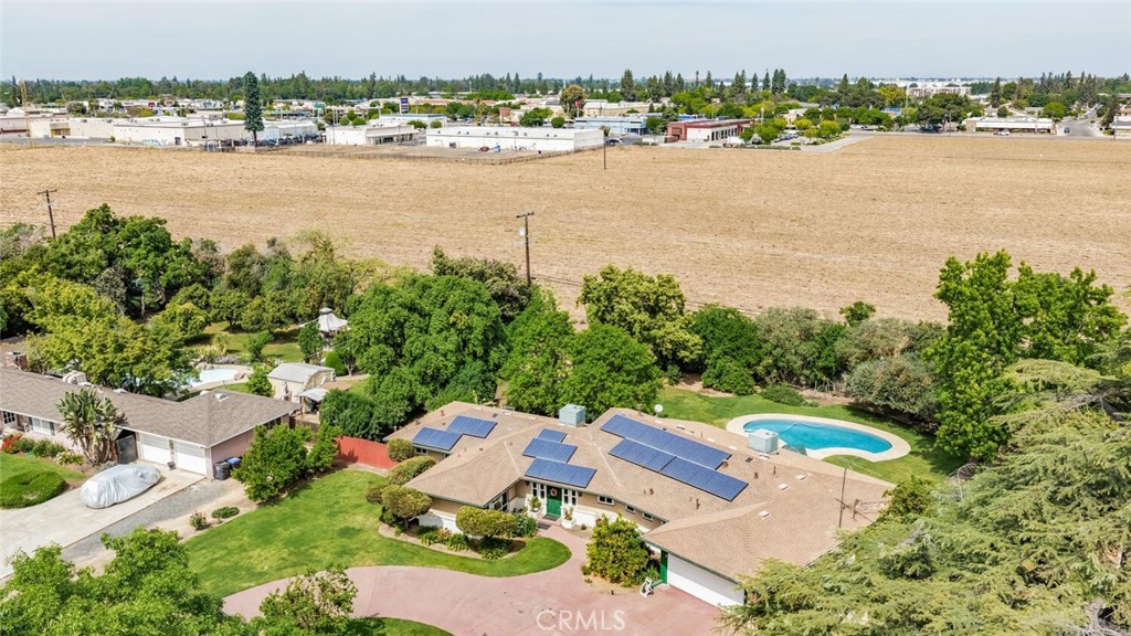 5767 E Park Circle, Fresno, CA 93727