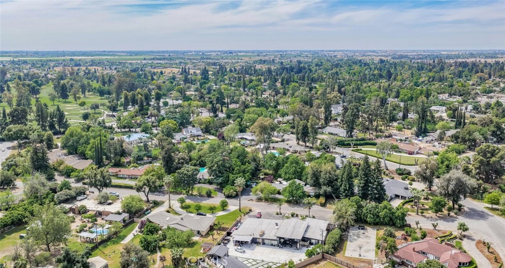 5767 E Park Circle, Fresno, CA 93727