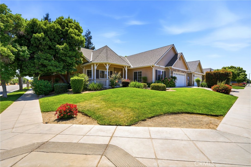 4651 W Morris Ave, Fresno, CA 93722