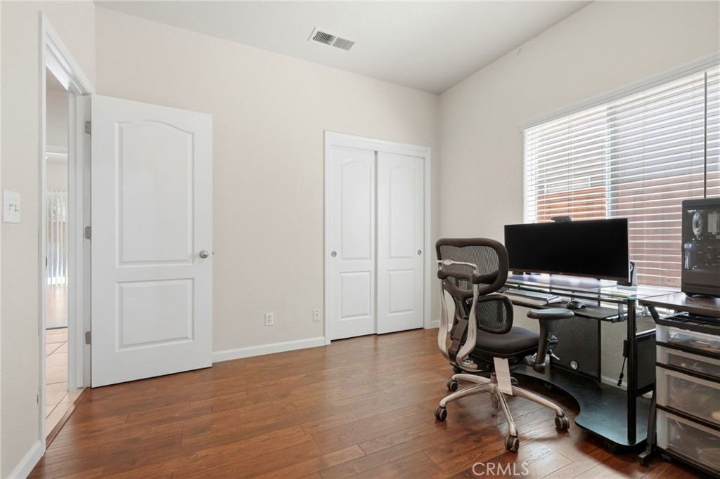 4651 W Morris Ave, Fresno, CA 93722