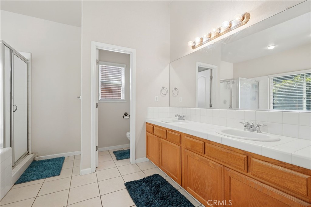4651 W Morris Ave, Fresno, CA 93722