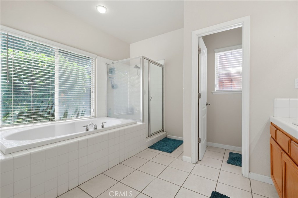 4651 W Morris Ave, Fresno, CA 93722