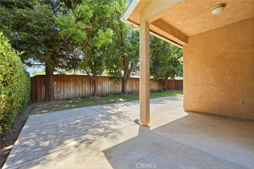 4651 W Morris Ave, Fresno, CA 93722