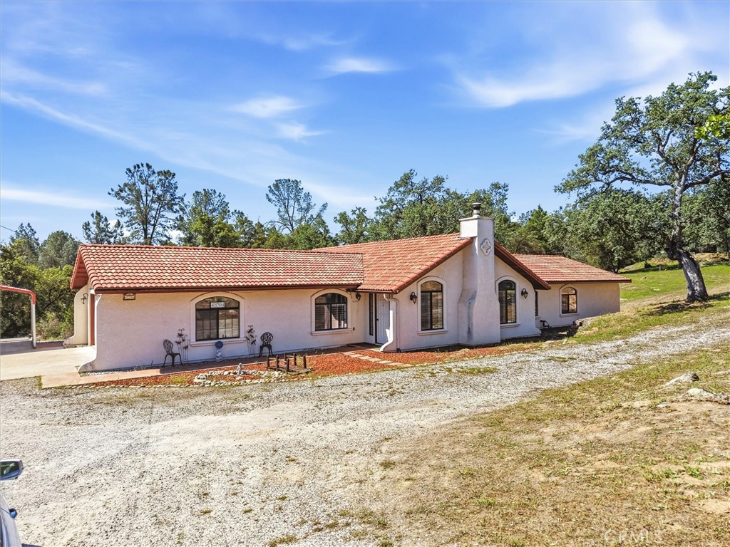 42704 Deep Forest, Coarsegold, CA 93614