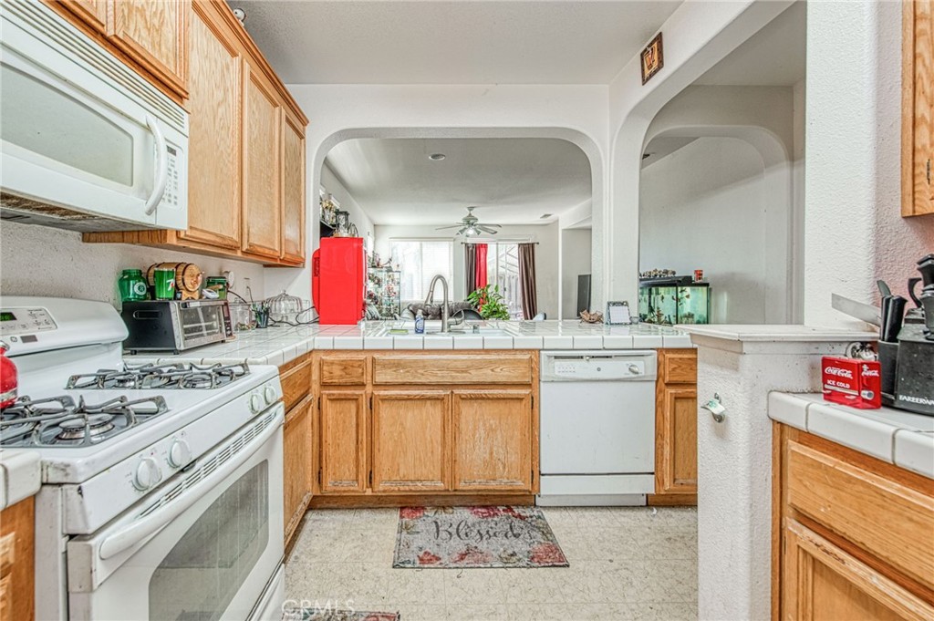 4605 W Javier, Fresno, CA 93722