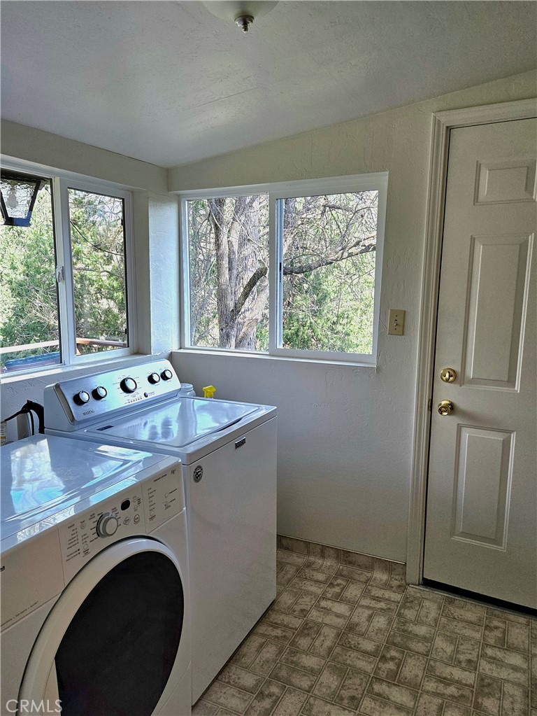 45695 Lauri Lane, Oakhurst, CA 93644