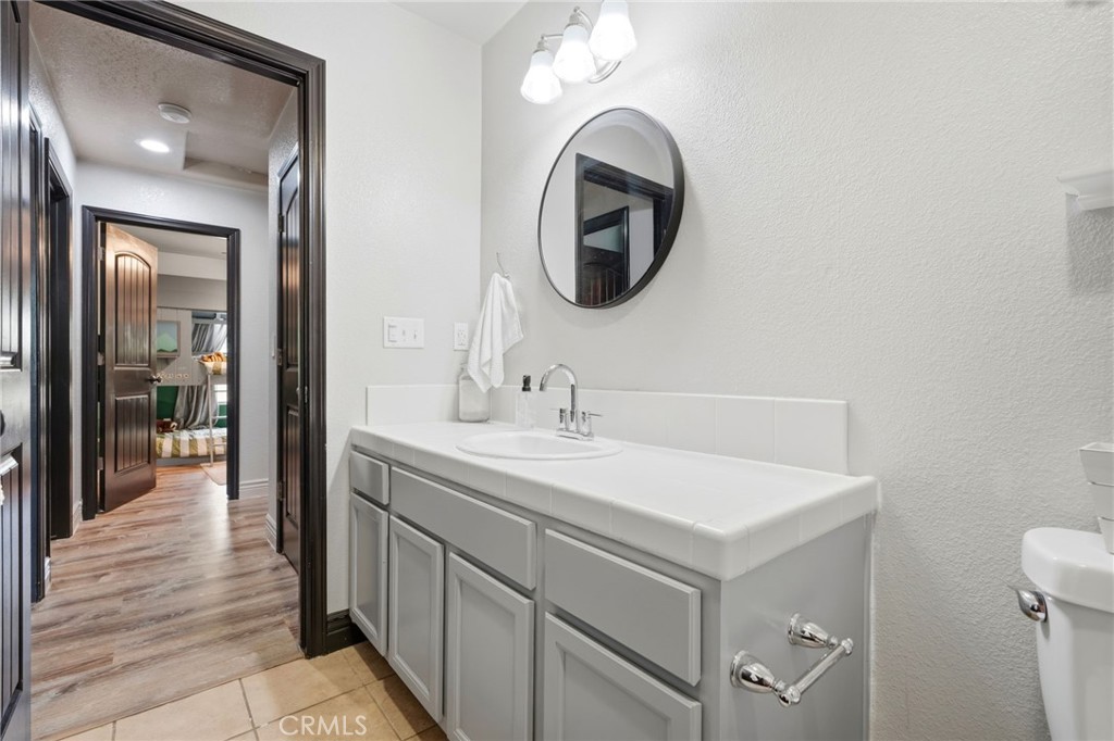 2258 Kirch Flat Ave, Tulare, CA 93274