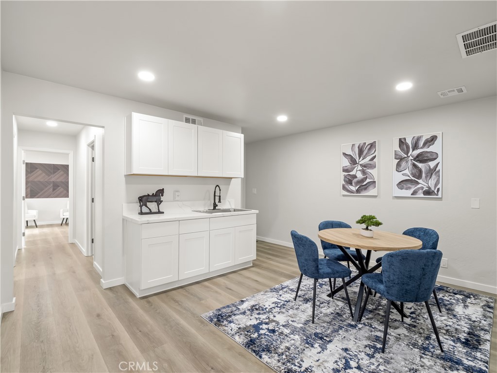 1490 W Shaw, Fresno, CA 93711