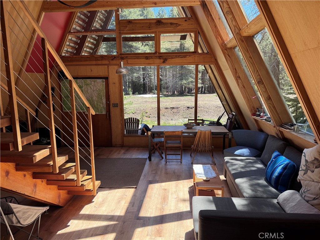 10 Beasore Rd, Bass Lake, CA 93604