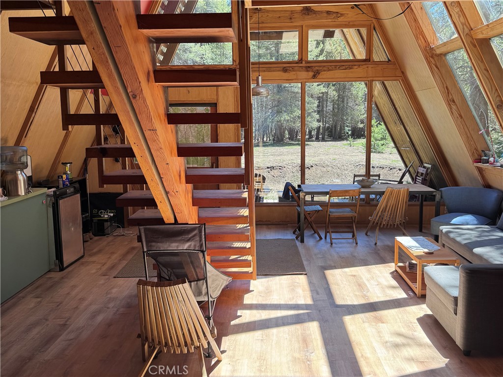 10 Beasore Rd, Bass Lake, CA 93604