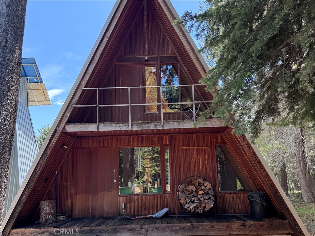10 Beasore Rd, Bass Lake, CA 93604