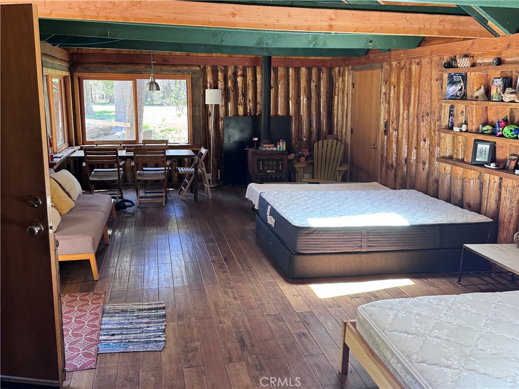 10 Beasore Rd, Bass Lake, CA 93604