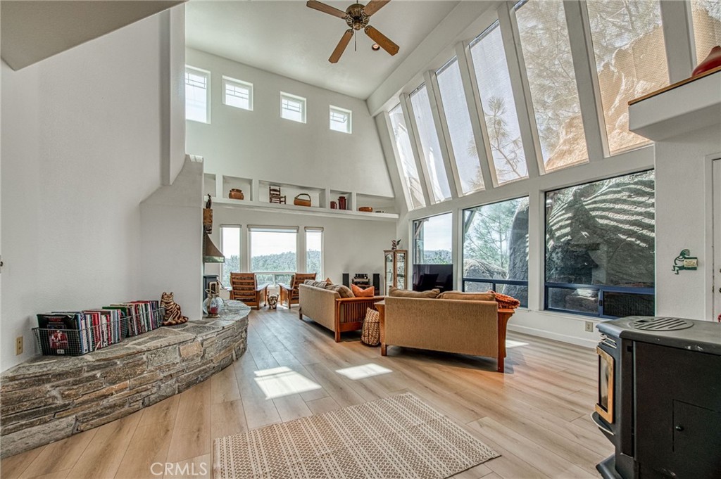 28760 S Long Hollow Ct, Coarsegold, CA 93614