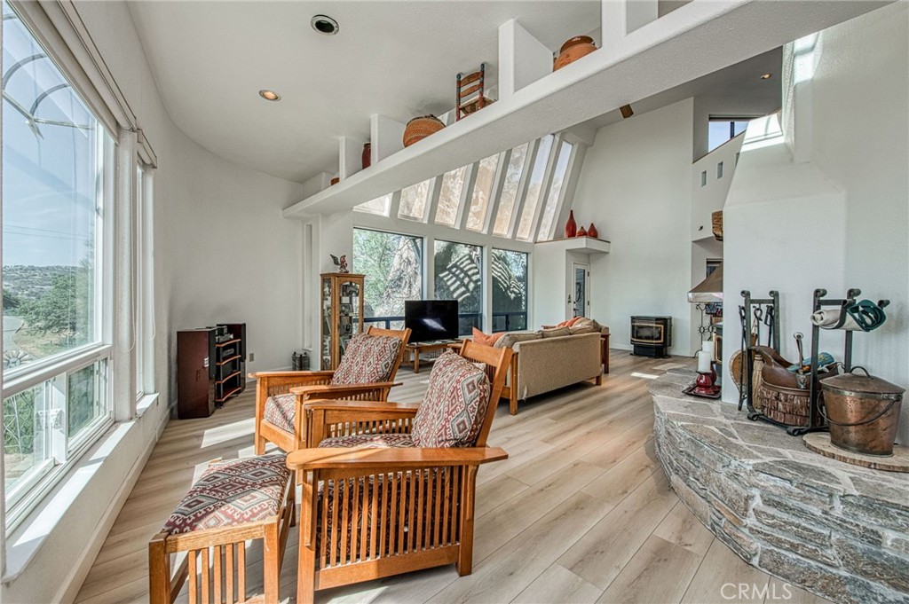 28760 S Long Hollow Ct, Coarsegold, CA 93614