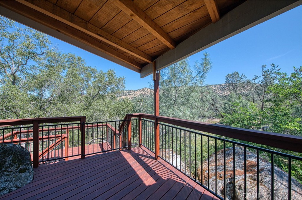 28760 S Long Hollow Ct, Coarsegold, CA 93614