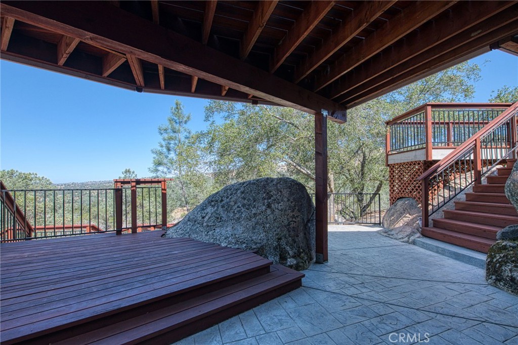 28760 S Long Hollow Ct, Coarsegold, CA 93614