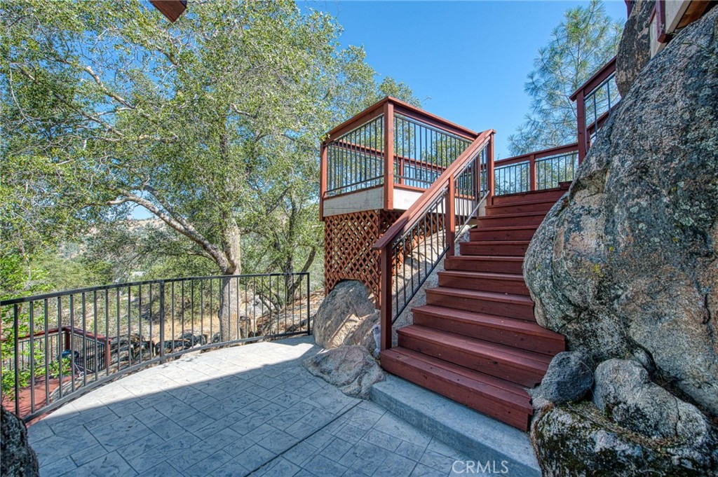 28760 S Long Hollow Ct, Coarsegold, CA 93614