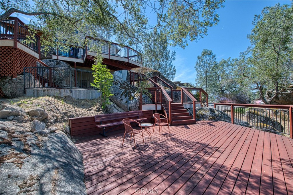 28760 S Long Hollow Ct, Coarsegold, CA 93614