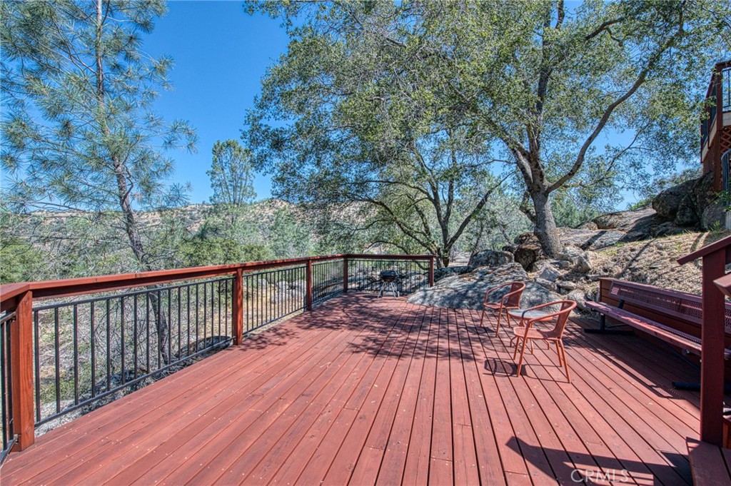 28760 S Long Hollow Ct, Coarsegold, CA 93614