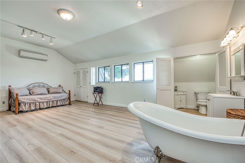 28760 S Long Hollow Ct, Coarsegold, CA 93614