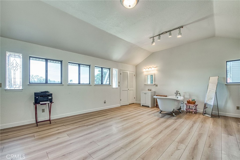 28760 S Long Hollow Ct, Coarsegold, CA 93614