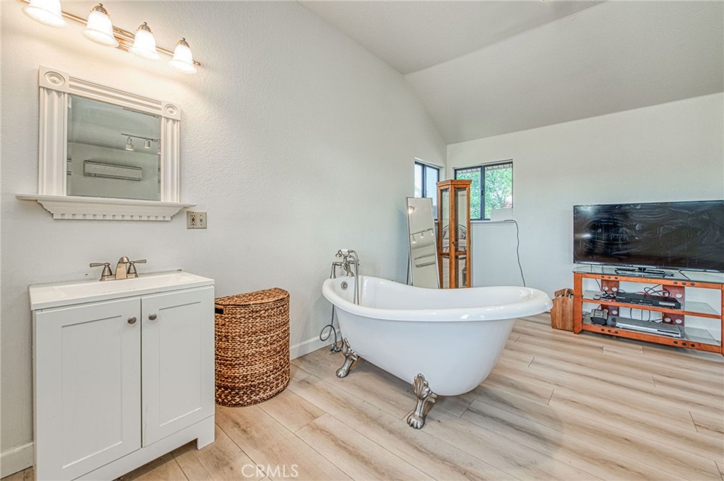 28760 S Long Hollow Ct, Coarsegold, CA 93614