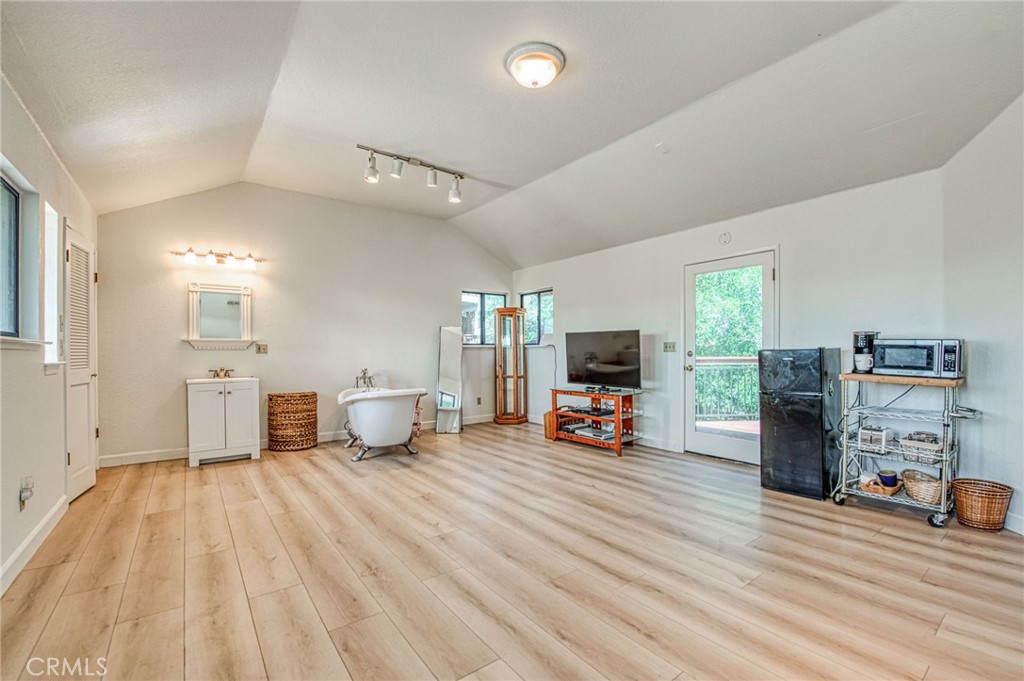 28760 S Long Hollow Ct, Coarsegold, CA 93614