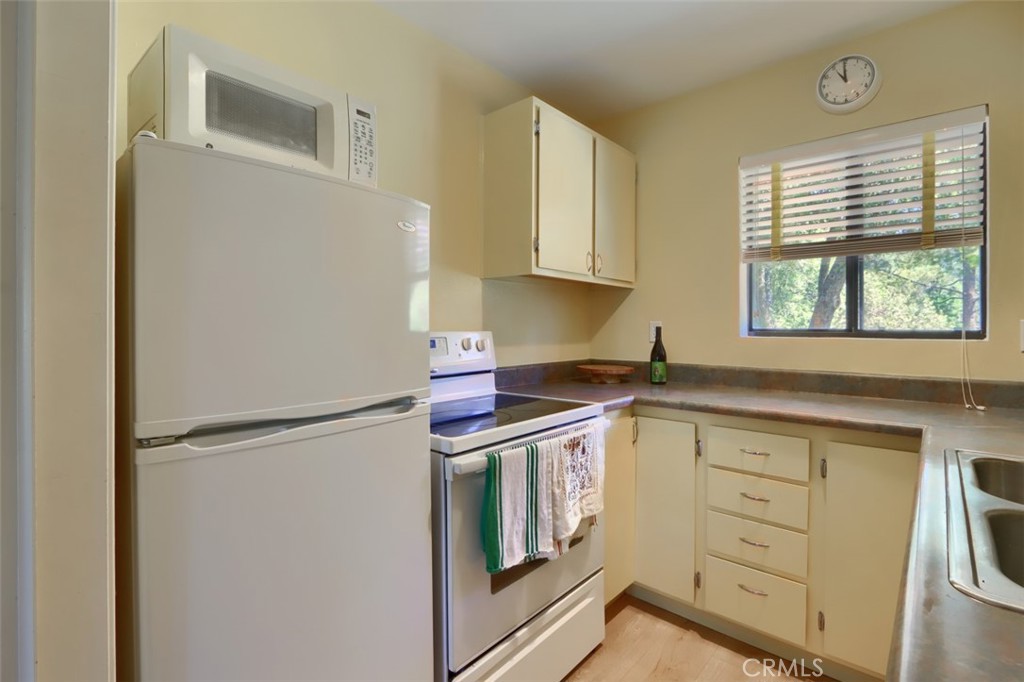 43016 Sunshine Mountain, Oakhurst, CA 93644